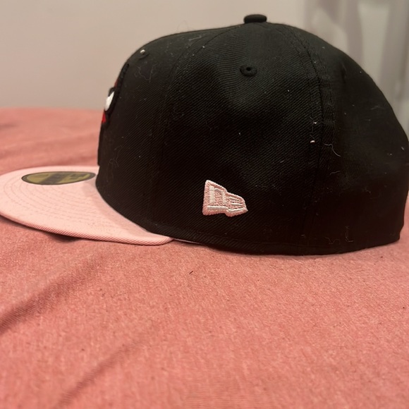 Pink brim Chicago Bulls cap exclusive - Picture 4 of 5